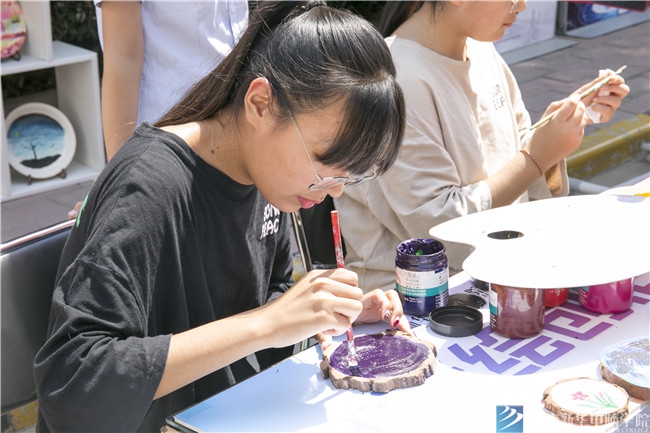 顯“神通” 賣力招收新成員