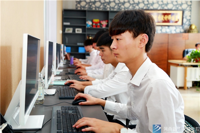 8r4a4504_副本 (2).jpg