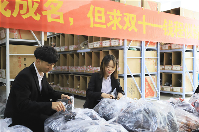 河南新華電腦學院如何培養高水平復合型IT英才?