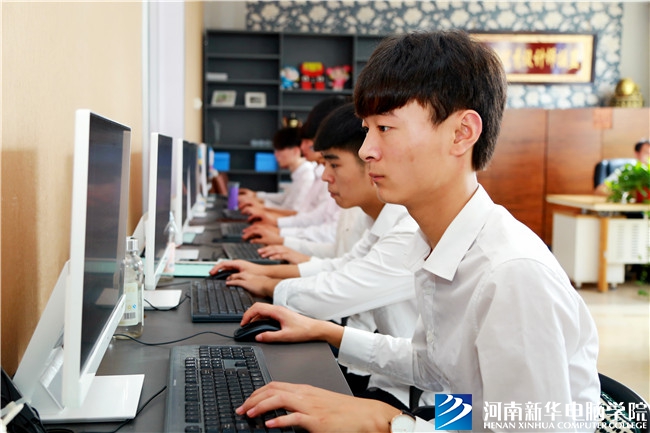 8r4a4504_副本 (2).jpg